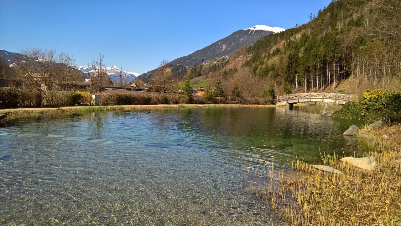 Mountainview Lodge - Chalet Im Zillertal Direkt Am 5 Sterne Campingplatz Aufenfeld Mit Hallenbad Und Sauna Aschau Im Zillertal Exterior photo